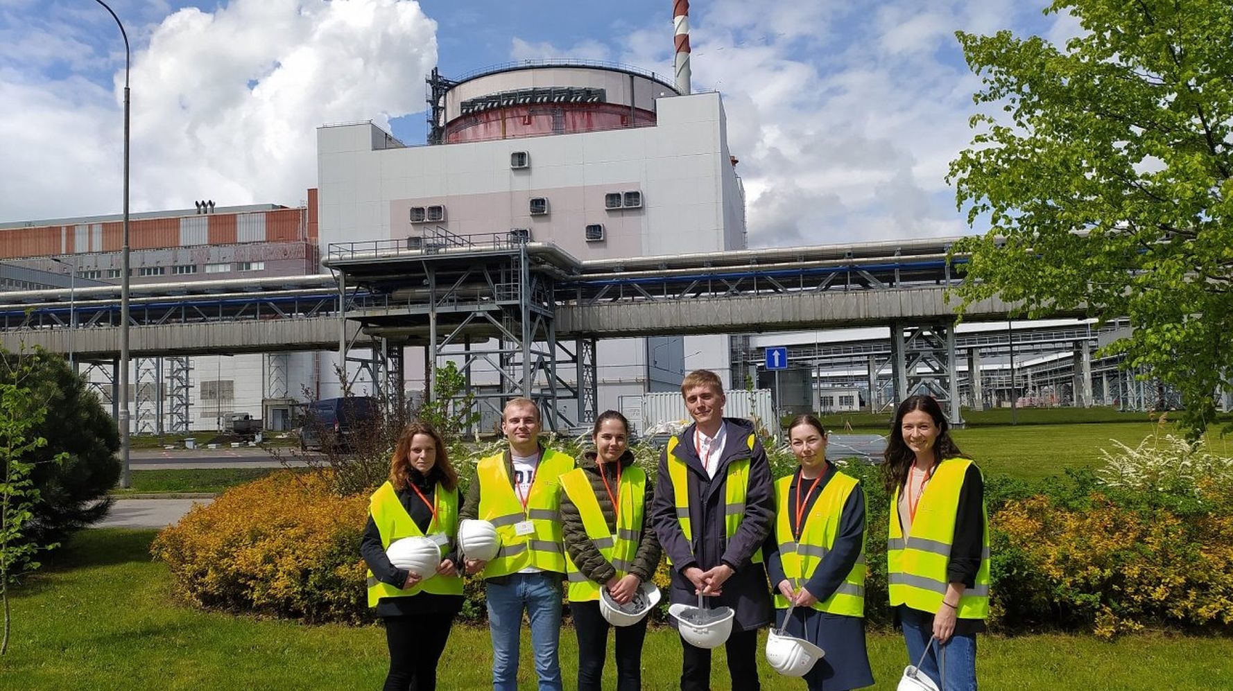 Členové Klubu mladých logistiků a studenti VS Logistika vyrazili do Jaderné elektrárny Temelín